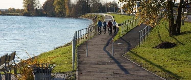 Nākamajā gadā tiks asfaltēts aizsargdambis un ierīkots apgaismojums