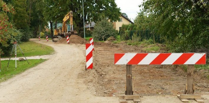 Siguldā: Izbeigtas līgumattiecības ar Nākotnes ielas pārbūves veicējiem; tiks izsludināts jauns iepirkums