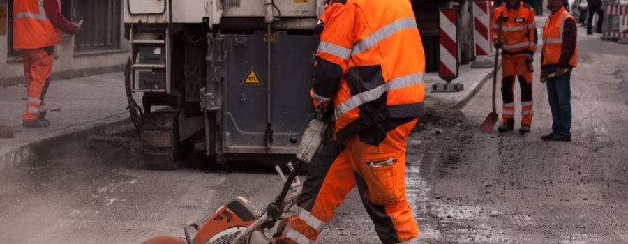 Autoceļu tīklā šogad veikti pārbūves un seguma atjaunošanas darbi 476 kilometru garumā