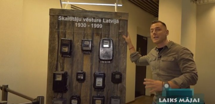 Gribi celt māju, bet būvgabalā nav elektrības? Skaties kādi ir ātrākie un ērtākie risinājumi un padomi elektrības ievilkšanai.