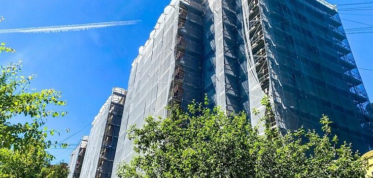 Par 2,4 miljoniem atjaunos daudzdzīvokļu ēku Teikā