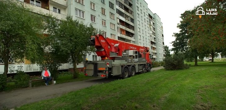 Plaisas mājas sienā? Mums ir risinājums!