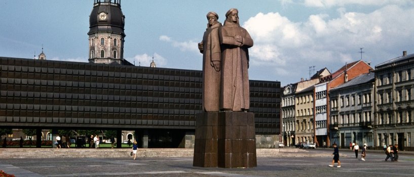 Latviešu strēlnieku laukuma atjaunošanas darbu pirmais posms tuvojas noslēgumam - atjaunotā daļa atvērta sabiedrībai